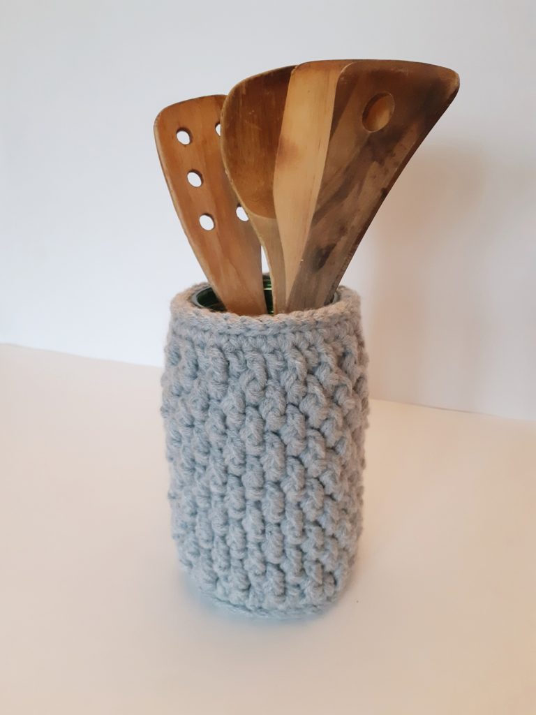 crochet mason jar cozy with spatulas