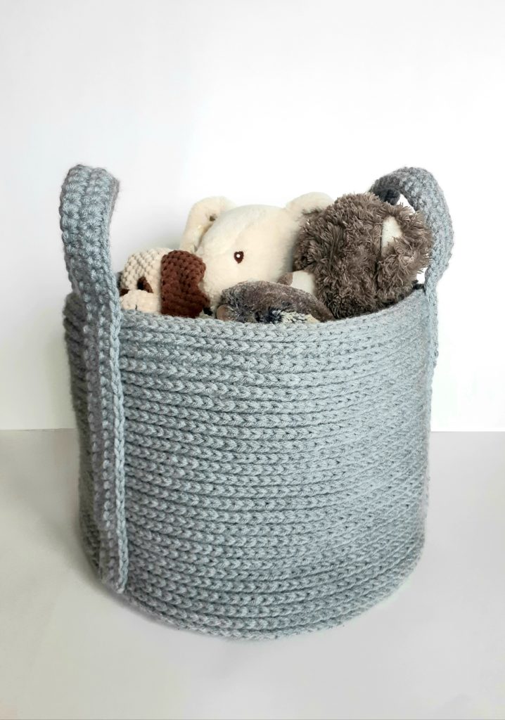 crochet storage basket