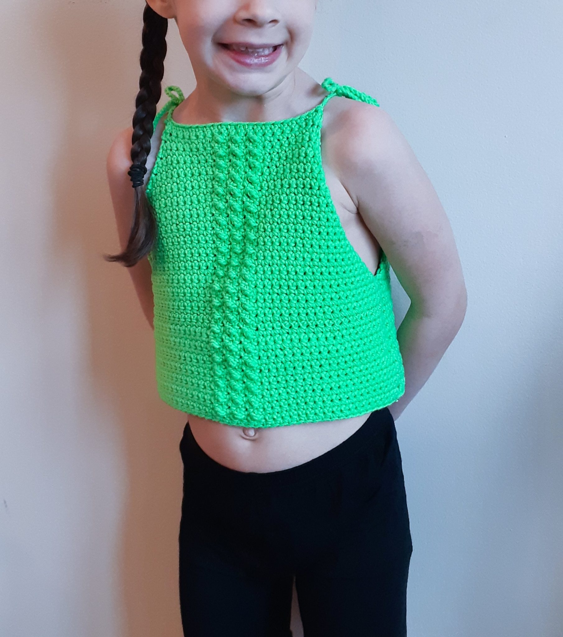 sauble-kid-s-halter-top-free-crochet-pattern-lulostitchco